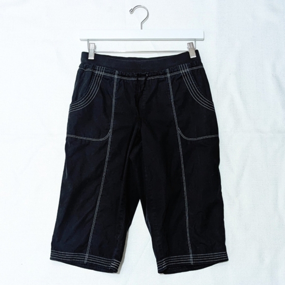 Vintage SJB Active | Capris | Black and White | Contrast Stitch | Outdoor |Comfy - Picture 2 of 4